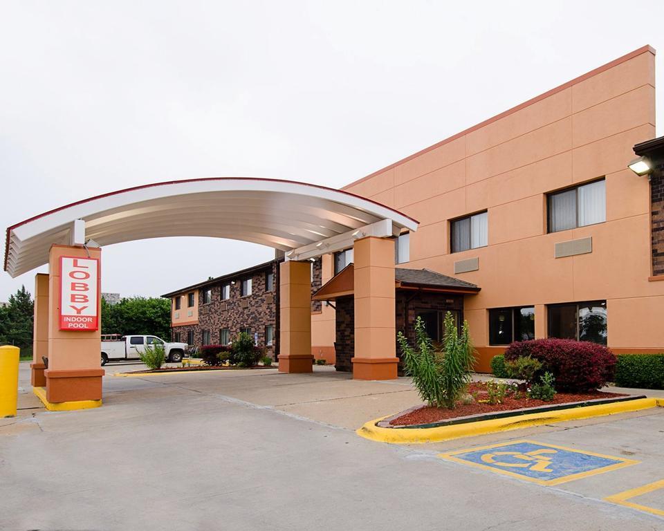 Econo Wanamaker Motel Topeka